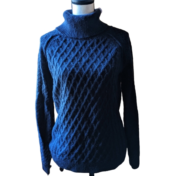 Tinley Road Turtleneck Sweater M - Picture 1 of 2
